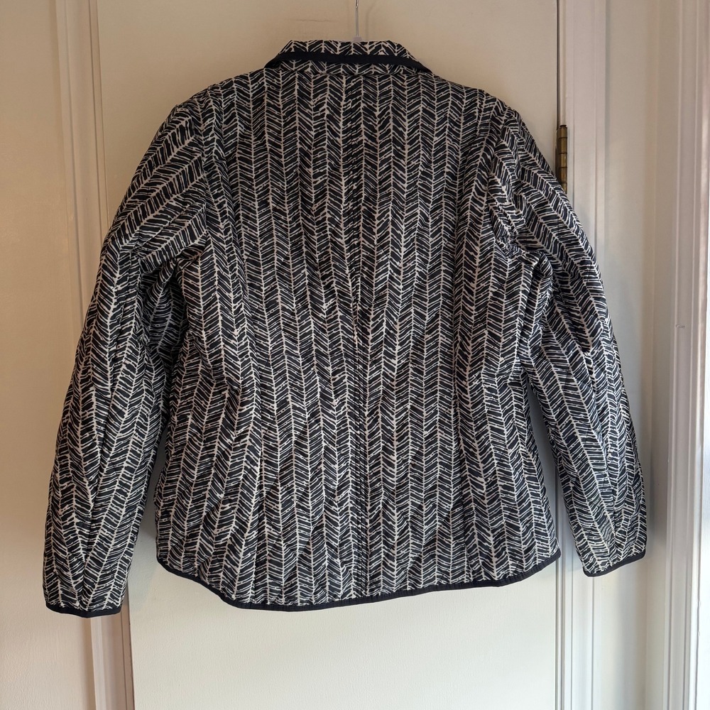 Lands' End Black and White Patterned Jacket - Picture 6 of 10